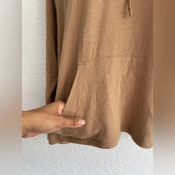 Michael Stars Cozy Plush Tan Hoodie Top SMALL Kangaroo Pocket Athleisure - Picture 4 of 7